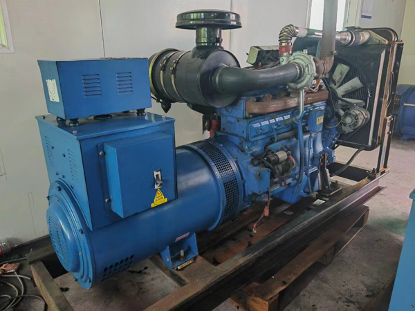 重庆100kW柴油发电机组使用多级机油有哪些优缺点？